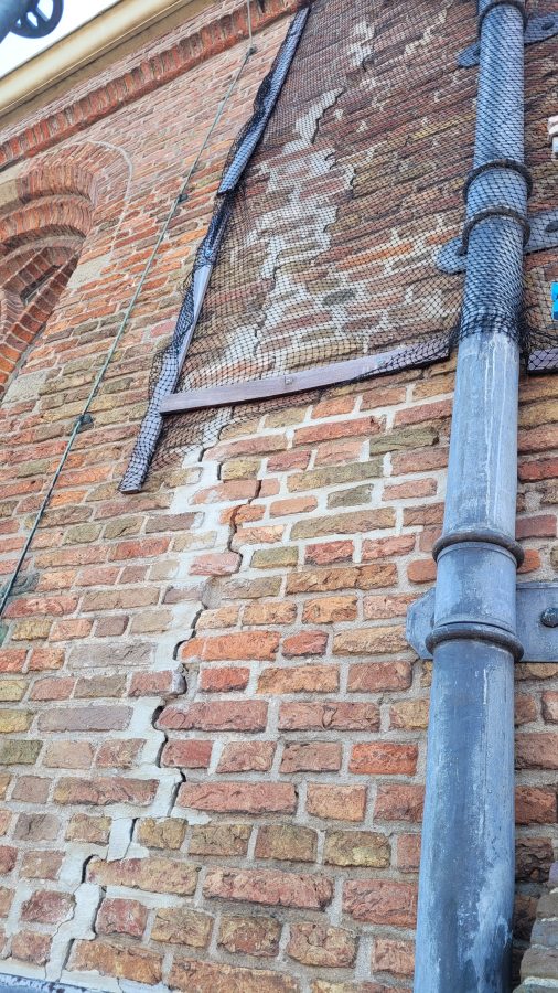 09 20250411 De scheur in de noordgevel